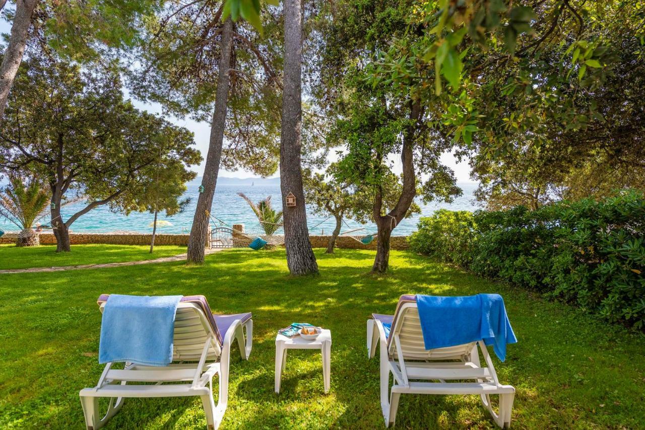 Villa Nela Petrcane Exteriör bild